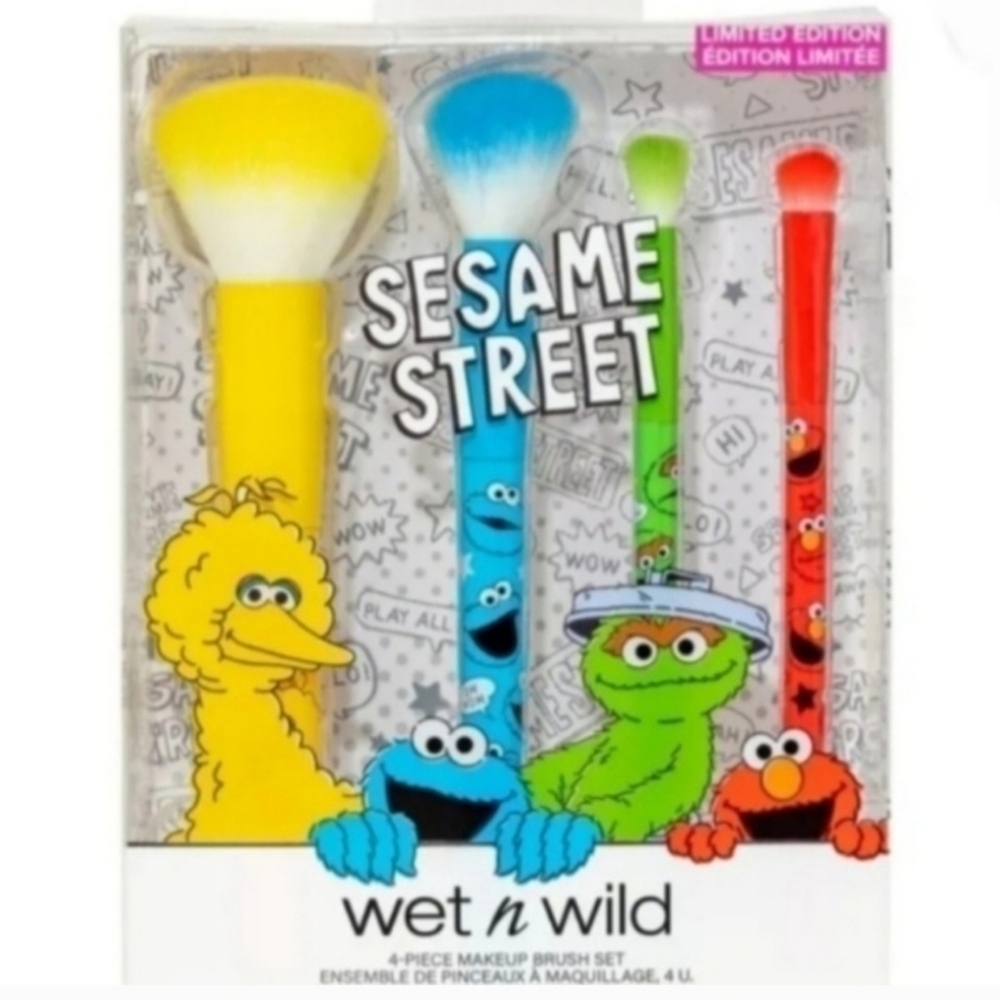 Wet N Wild Sesame Street 4 Piece Makeup Brush Set